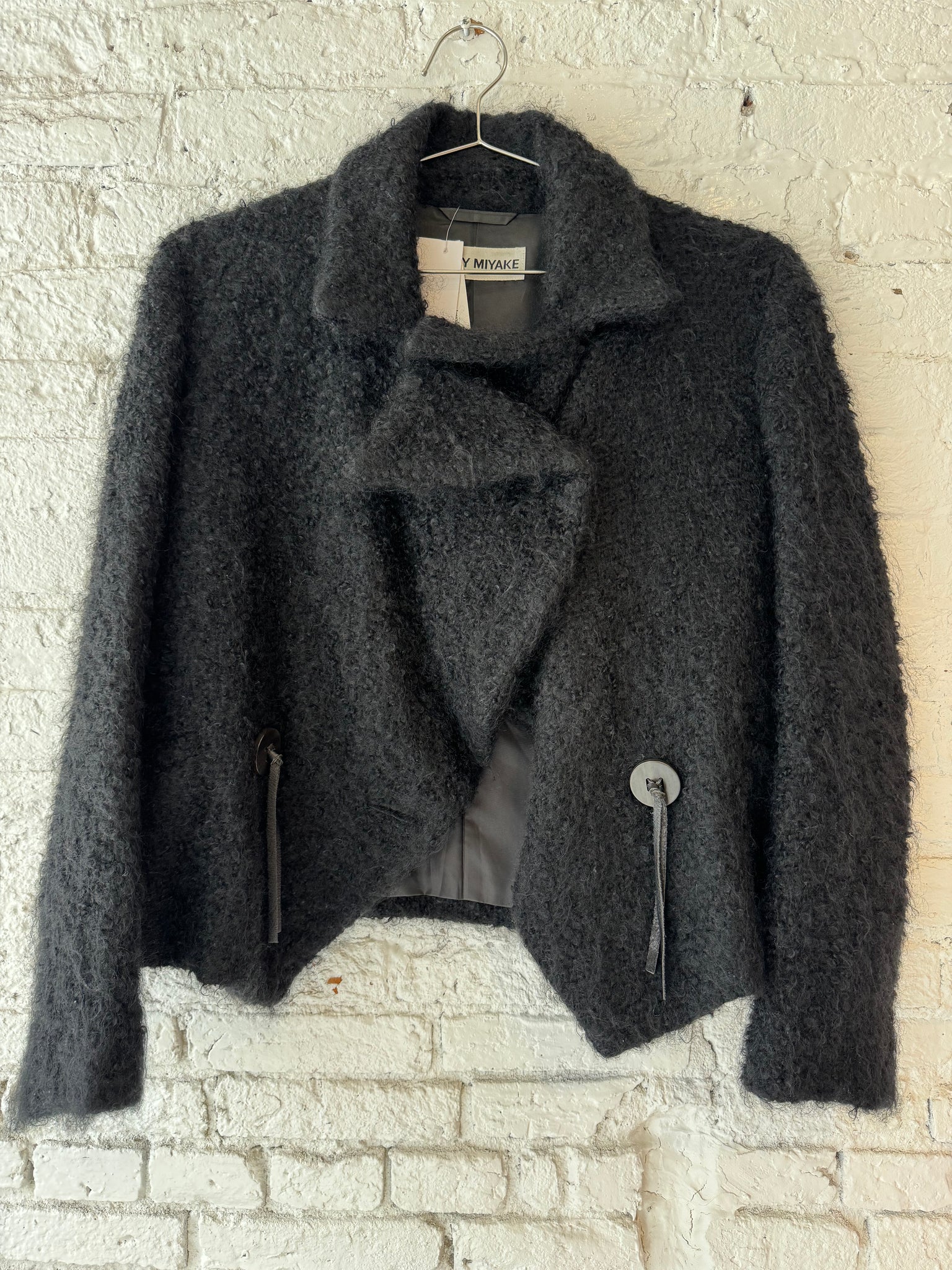 ISSEY MIYAKE BOUCLE WOOL JACKET