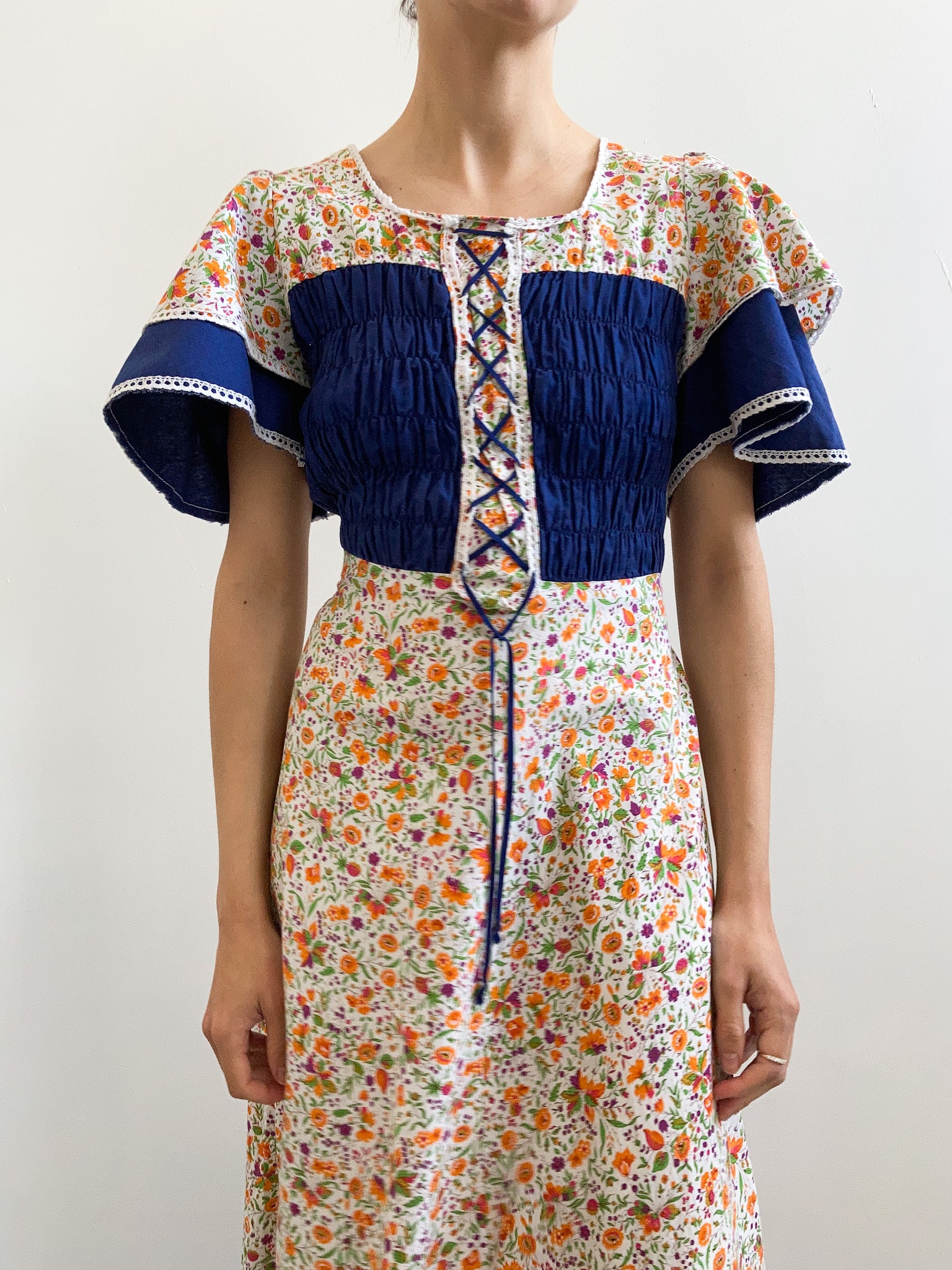 1970s Ditsy Floral Lace Up Prairie Dress