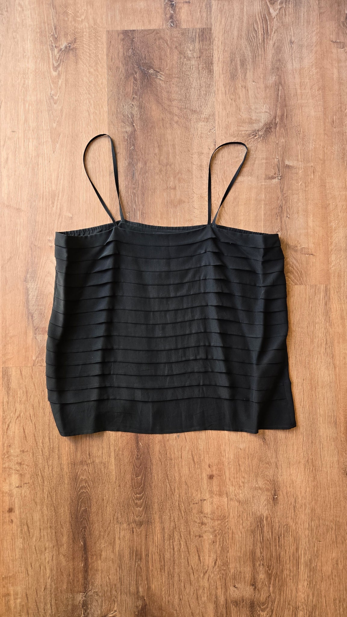 Black square tiered silk tank