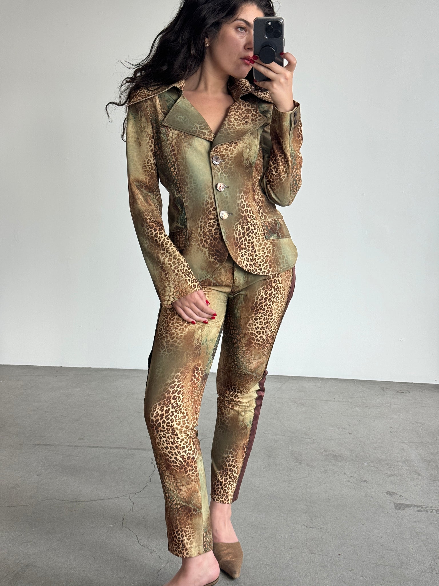 ROCCO BAROCCO ANIMAL PRINT TWO PIECE SUIT