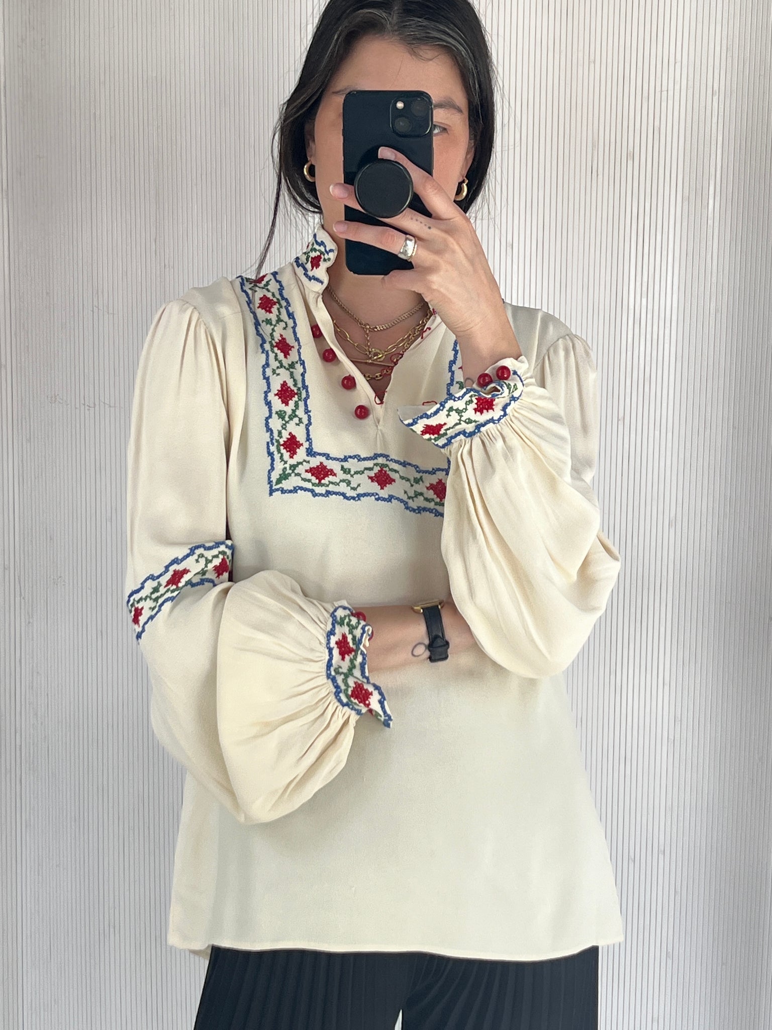 Crepe folk blouse