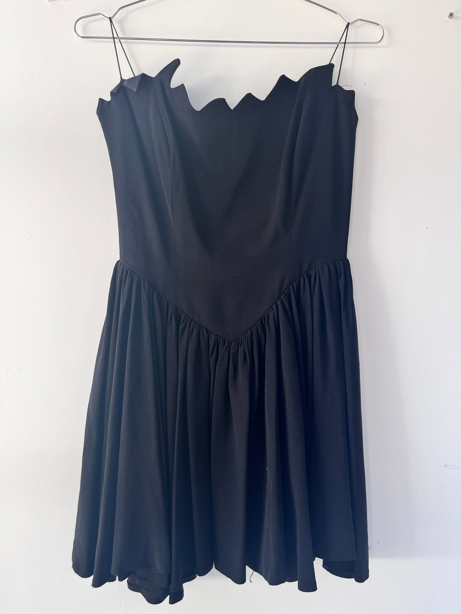 vintage 1980s zig zag neckline strapless cocktail dress