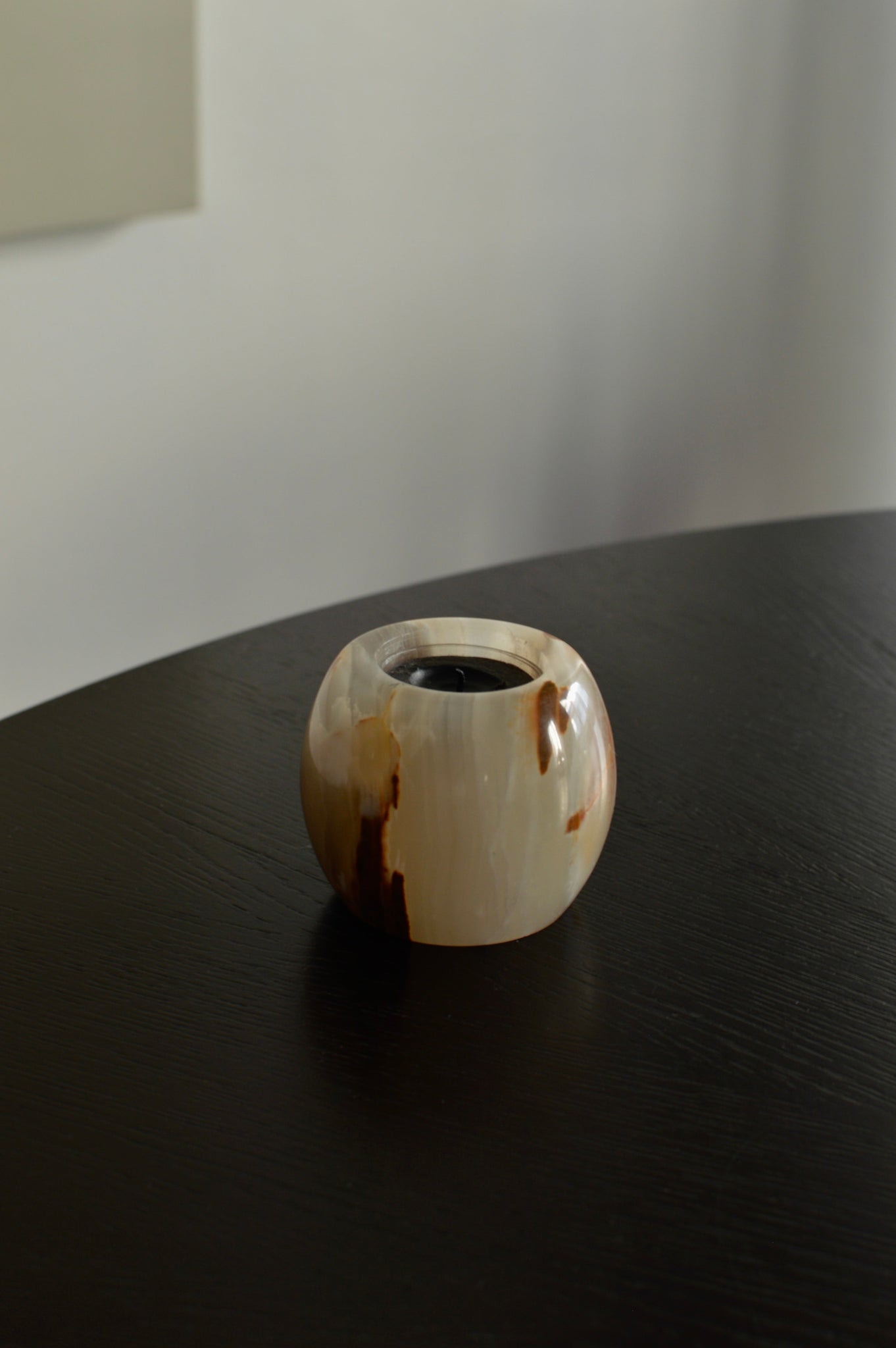 ONYX CANDLE HOLDER