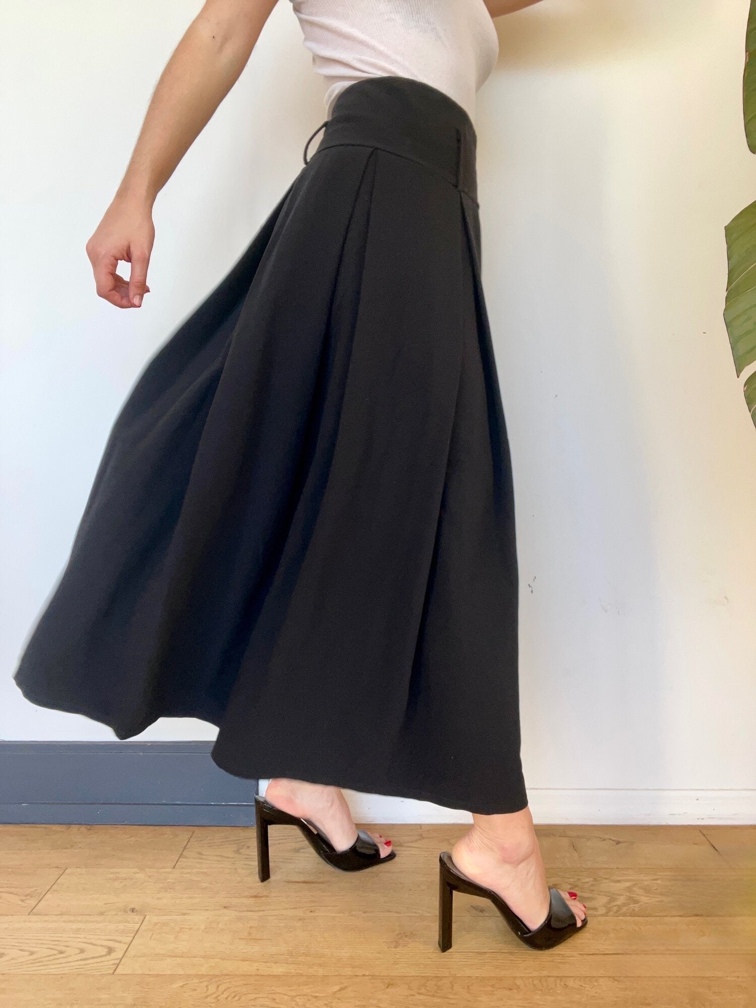 Vintage Pleated Maxi Skirt