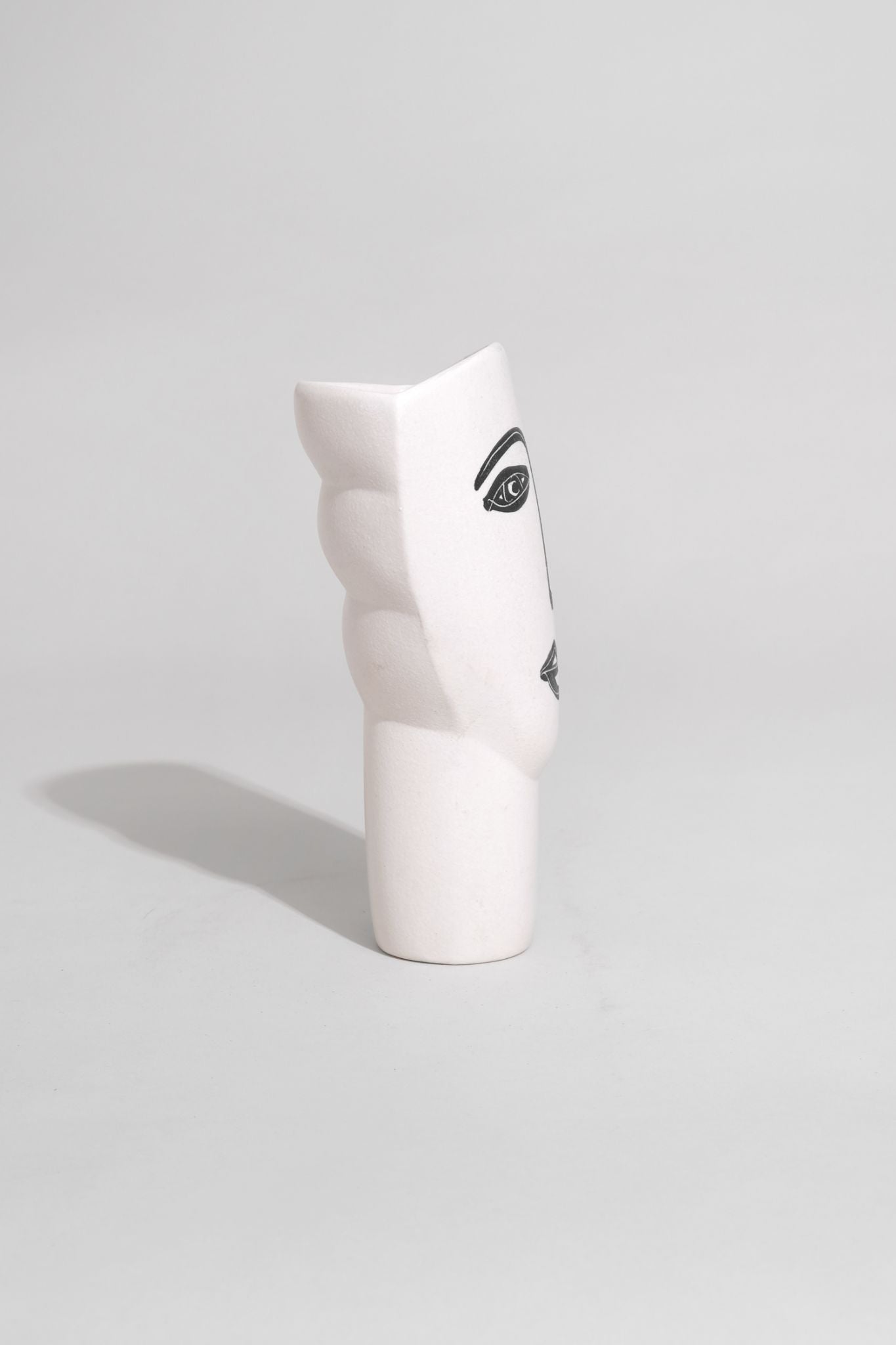 Face Vase - 4